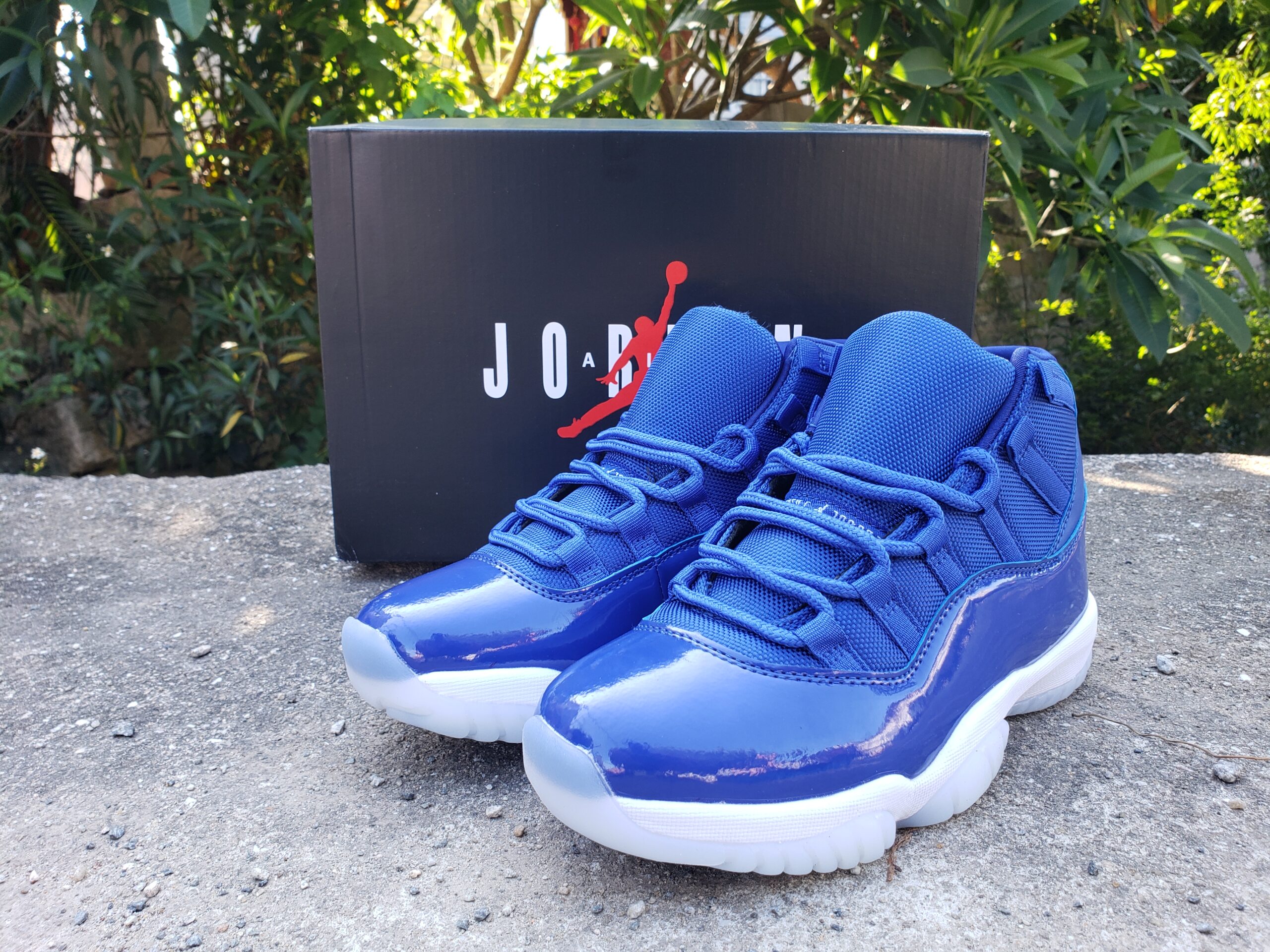 Jordan 11 Royal Blue - Imagen 4