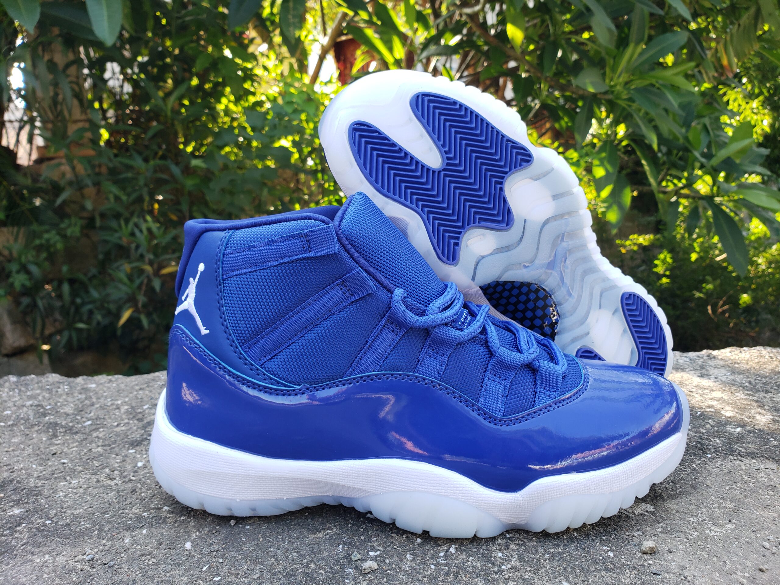Jordan 11 Royal Blue - Imagen 2
