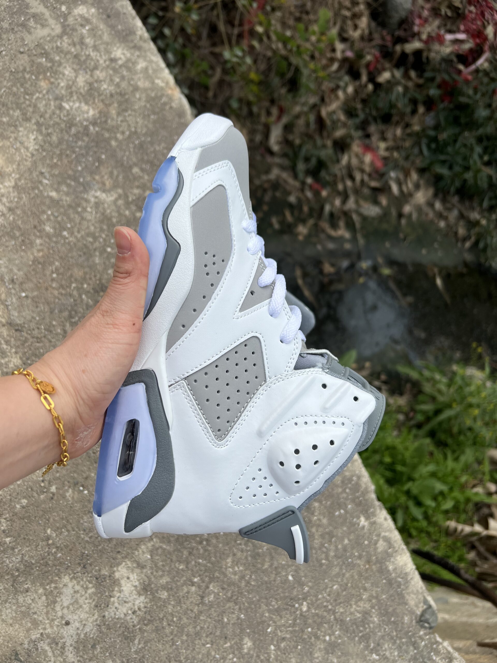 NIKE AIR JORDAN 6 RETRO COOL GREY - Imagen 2