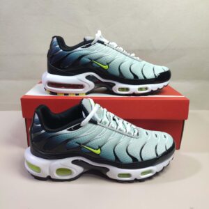 NIKE AIR MAX TN PLUS BRIGHT CACTUS