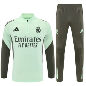 Conjunto entrenamiento Real Madrid 12